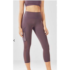 Fabletics High-Waisted Pocket Capri